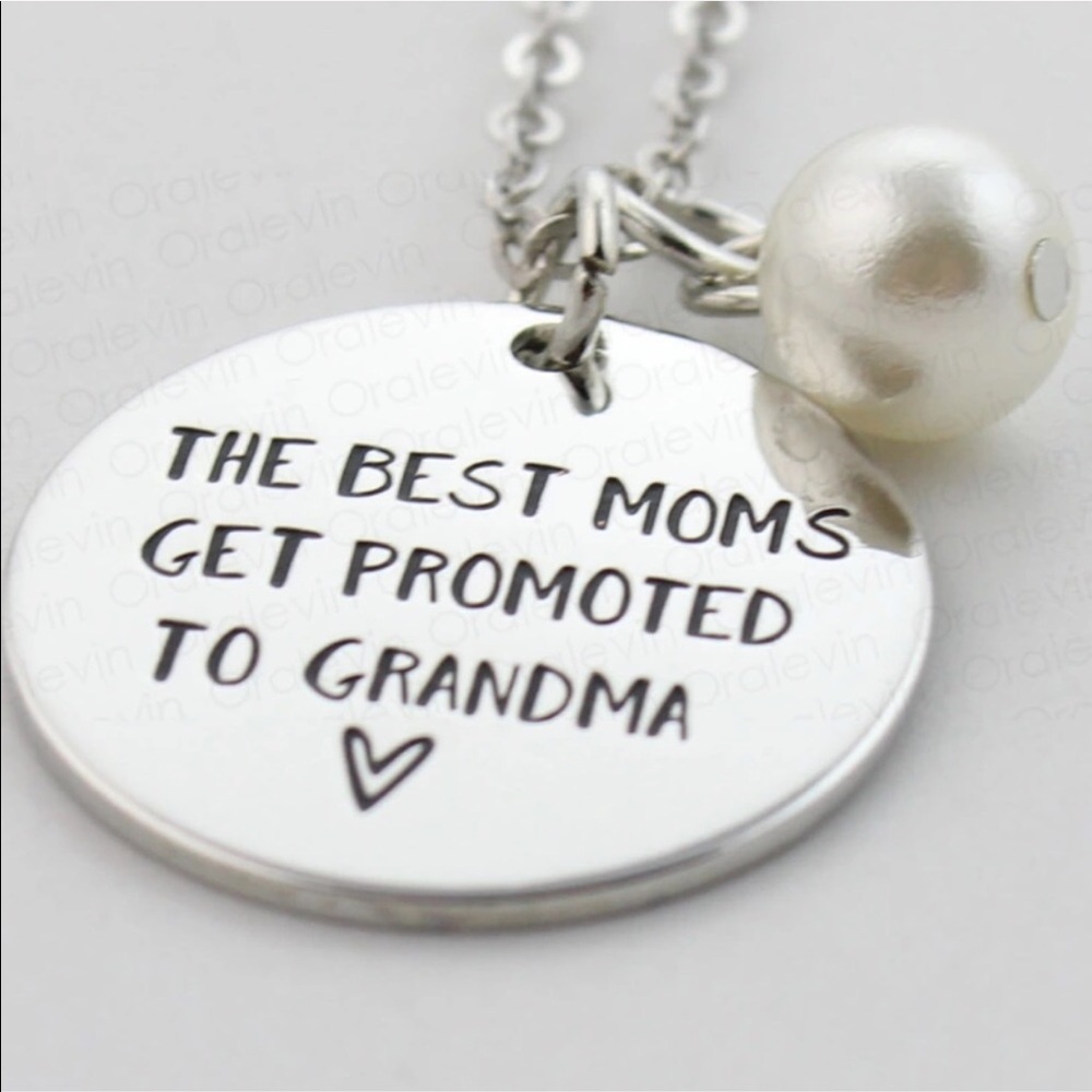(B3) Grandma Necklace - Picture 2 of 3